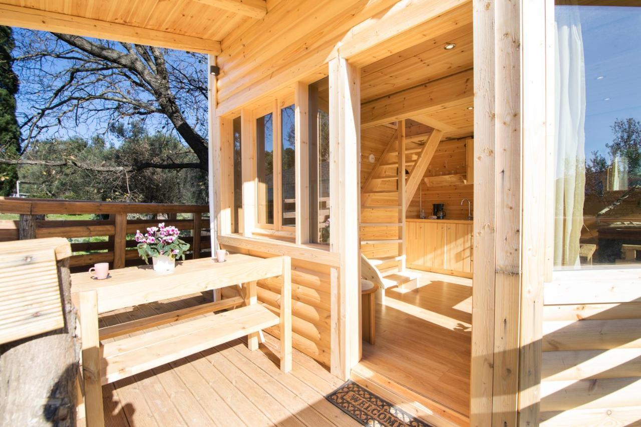 Romantic Tree House Kato Pavliana Exterior photo